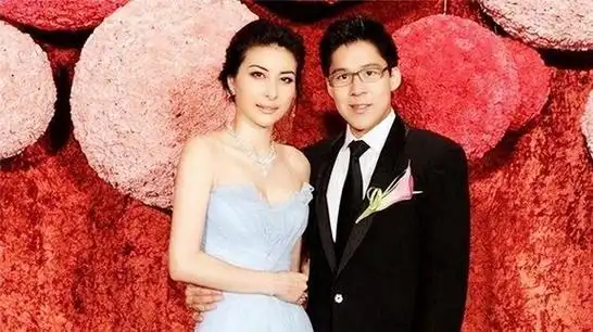 霍启刚的八年追妻路曾遭郭晶晶父母反对几经风波终修成正果