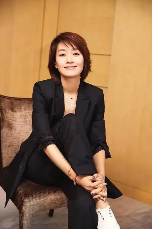 马伊琍:气质如兰,靓丽优雅,唯美性感