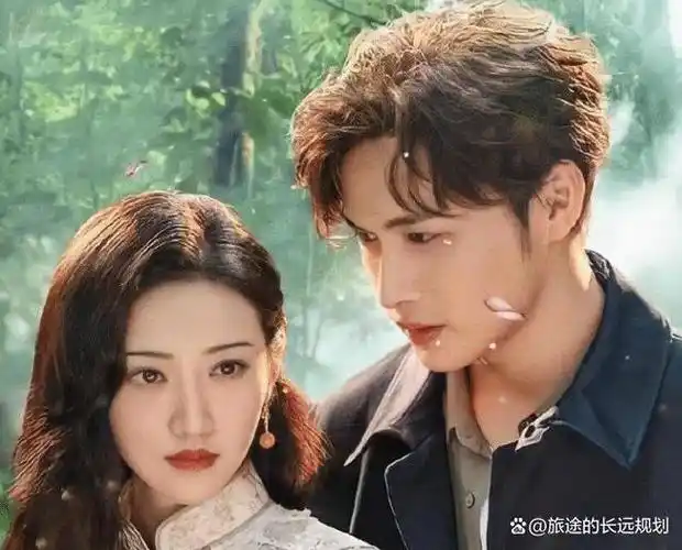 没有公布该演员的真实身份,但不少人通过一些线索猜测他就是张彬彬