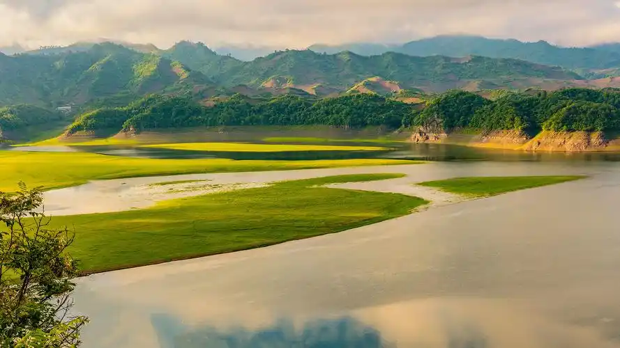 唯美丹东绿江村风景摄影高清宽屏桌面壁纸