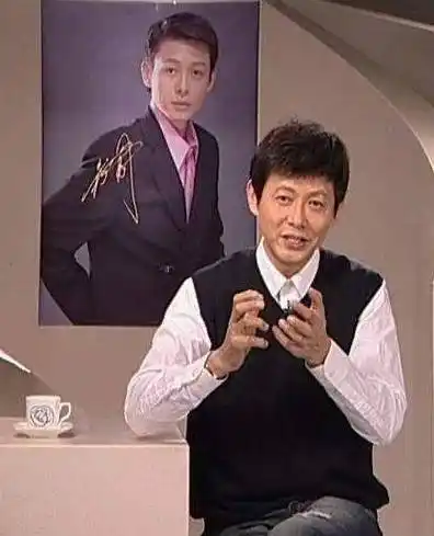 就连朱军在看到了他的主持之后都明确地表示说自己的榜样就是这个人