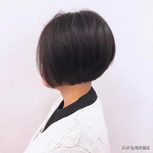 简单的波波头发型,不用打理也有型