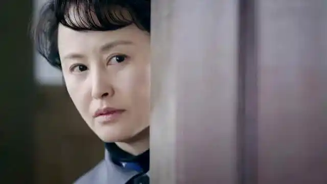 有经验的周丽萍问她肚子里的孩子是谁的