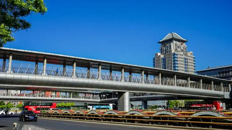 北京市中关村一号桥人行天桥