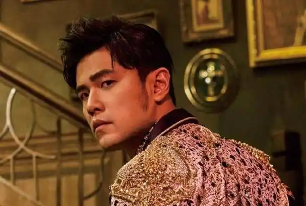 我听到周杰伦的歌是很偶然的.