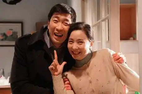 "裁缝影帝"王千源:走红后娶普通妻子,没办法,她陪我从无到有?