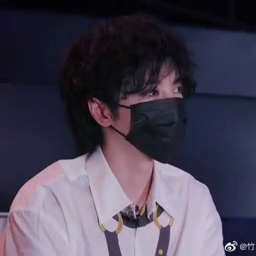 [哈哈][哈哈]转发@华晨宇yu:#新青年耀. 来自霸气丸总6zg098 - 微博