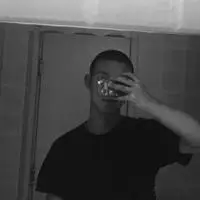 高颜值寸头男头像 黑白超帅寸头男生头像图片_微信头像图片大全