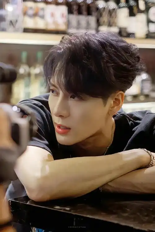 一些王嘉尔壁纸    #王嘉尔