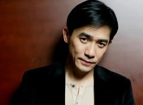 打脸!曝梁朝伟与25岁程潇秘密生子,日本买房定居,女方4字回应