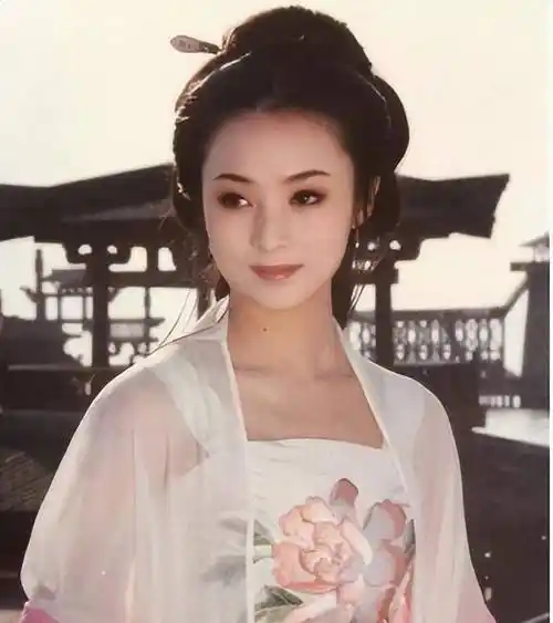 陈建斌自负傲慢的瓜,吴越躲过一劫,蒋勤勤就可惜了