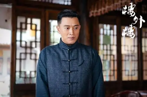 然而,除了"舌尖上的楼外楼"中好吃的菜肴外,剧中几位青年演员的表现也