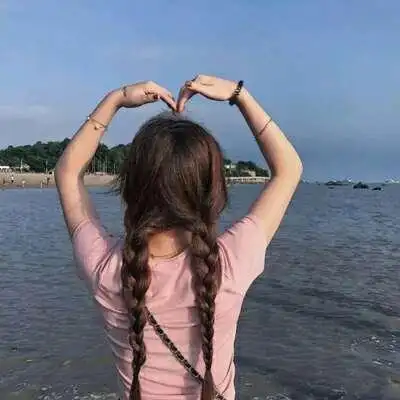 伤感背影头像女生唯美漂亮全部是长发的共计12张