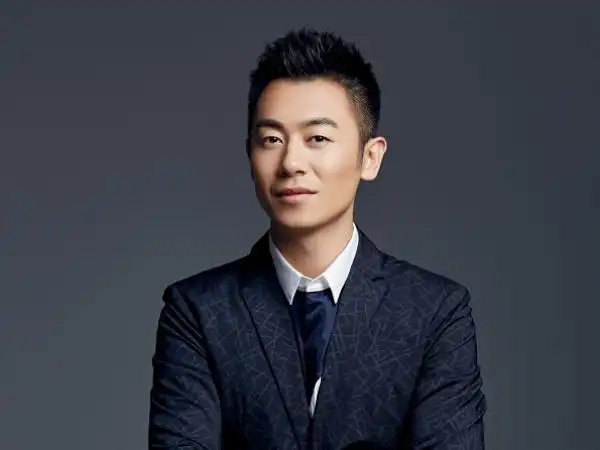 别再让朱亚文换头像了作为路人也看不下去了