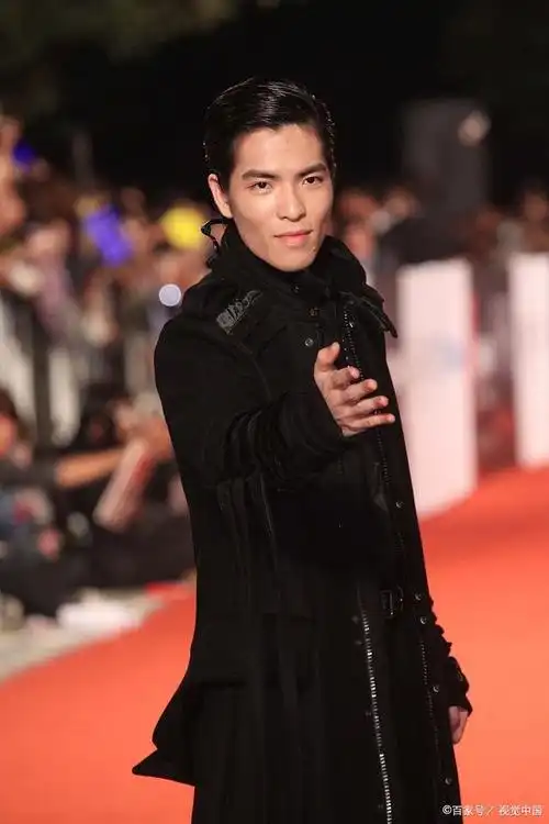 带你了解一下"雨神"——萧敬腾