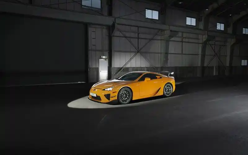 精选雷克萨斯豪华汽车高清图片桌面壁纸