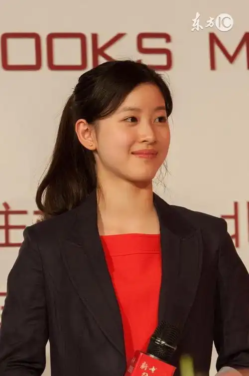 奶茶妹妹章泽天的照片连脸上的痣都看清楚了你见过吗