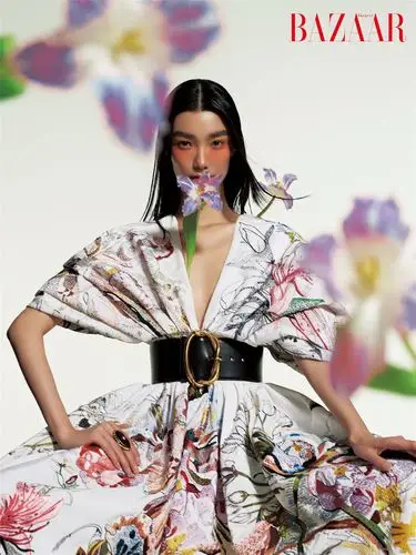 侯梦蝶拍摄《时尚芭莎》5月刊时尚大片_潮流速递_时装_模特中国