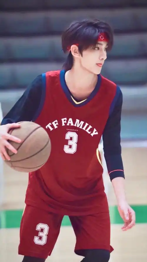 会打篮球的男生真的很帅,时代少.