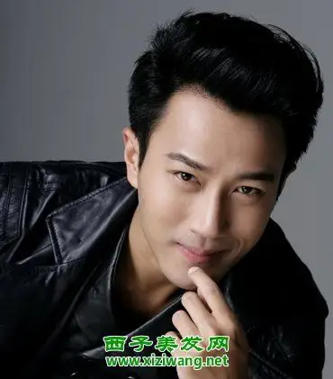 男生大背头发型,尽显超酷男人味_男士发型_西子美发网