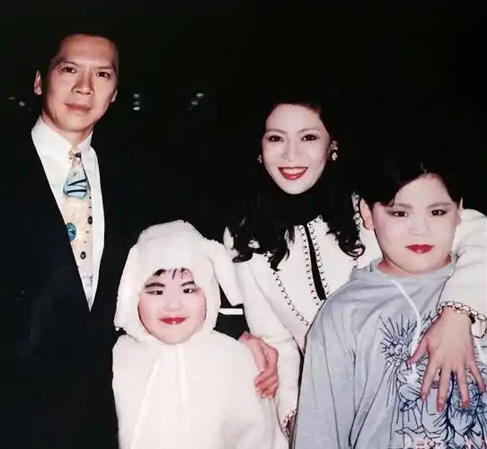 同样是向华强的基因,把3个孩子一对比,差距就出来了_丁佩_陈岚_李小龙