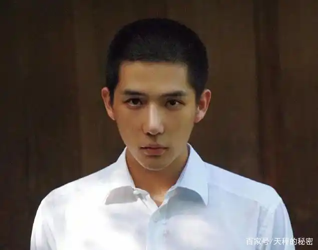 寸头的完美驾驭者——王安宇