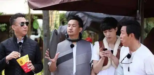 杨紫给张艺兴算的命是正确的,黄渤,孙红雷,黄磊都是他的贵人_金钱