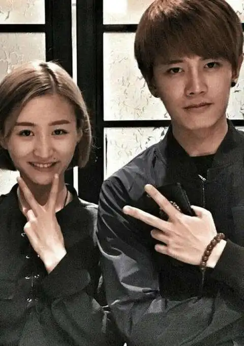 宣布结婚两年后,任嘉伦人气越来越高,他老婆聂欢却像变了一个人_事业