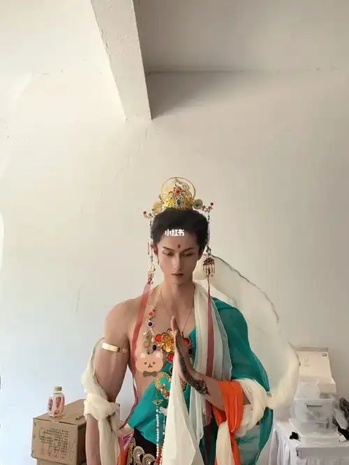 敦煌飞天我还是有那么点肌肉的