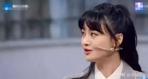 最新一期《王牌对王牌》节目照例打出经典的怀旧牌,让《一起来看