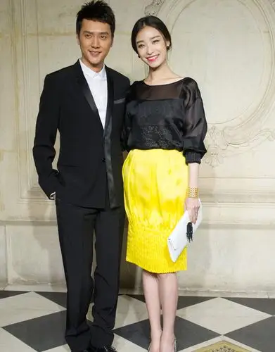 冯绍峰倪妮三年情逝 昔日模范情侣劳燕分飞