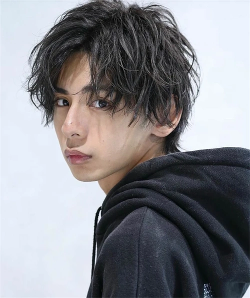 日系定位烫纹理烫 帅气阳光帅哥发型_男生烫发 - 美发站