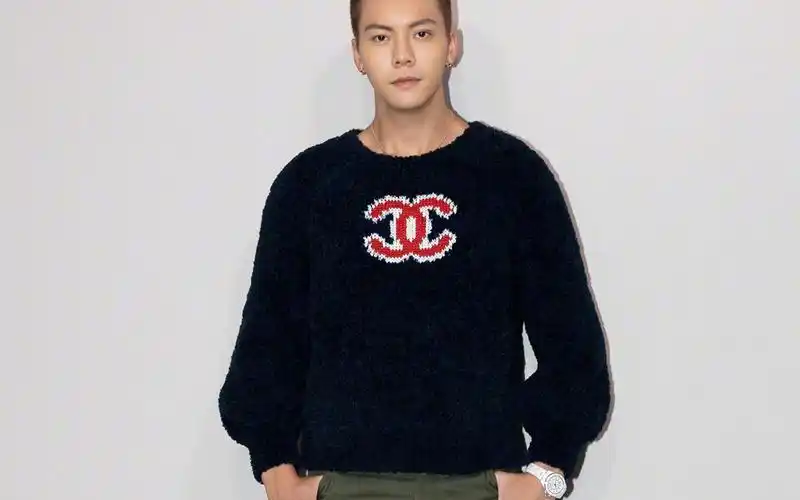 电脑壁纸 明星 大陆明星 正能量男孩陈伟霆帅气写真