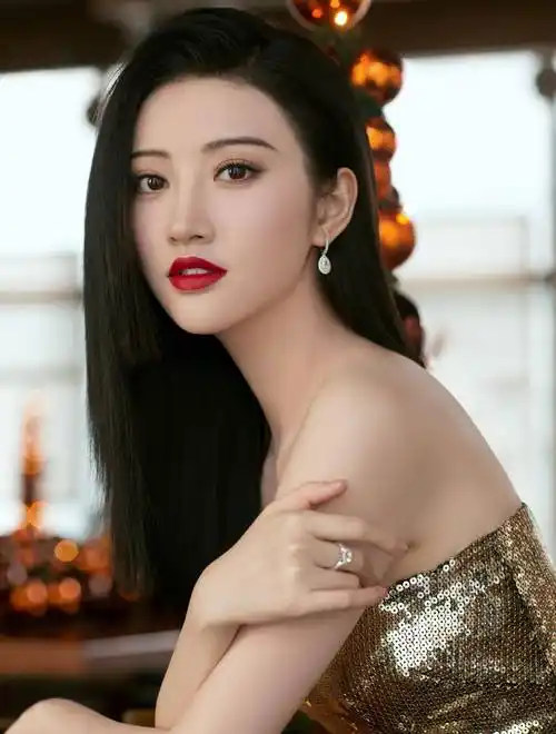 "富贵花"景甜,终于为她"男欢女爱"的行为付出了代价_贵人_父母_时候