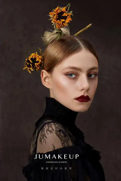 聚美妆时尚教育的化妆造型作品《聚美妆时尚教育》
