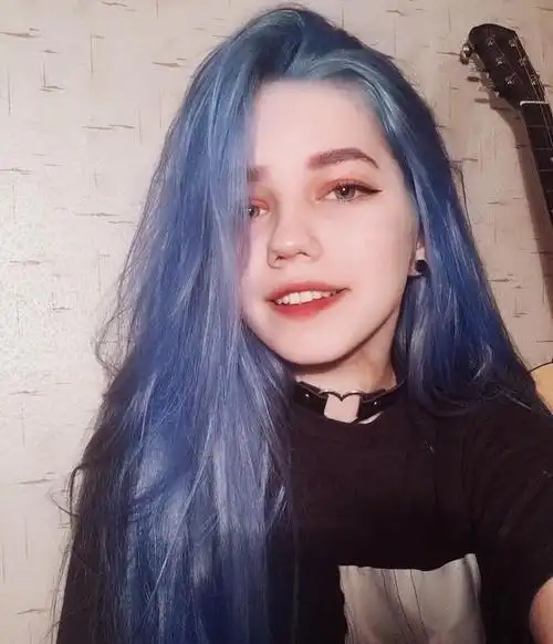 欧美妹子美女蓝紫色梦幻发色发型可爱萝莉唯美