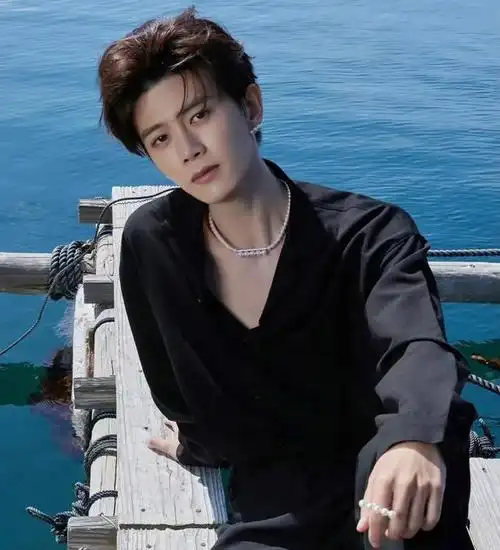 任嘉伦和这5位女演员的cp感,李兰迪第5,谭松韵第2,第1是她