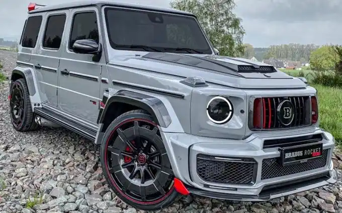 开它越野如履平地!奔驰g级amg改装版海外实拍,v8引擎性能暴涨__凤凰网