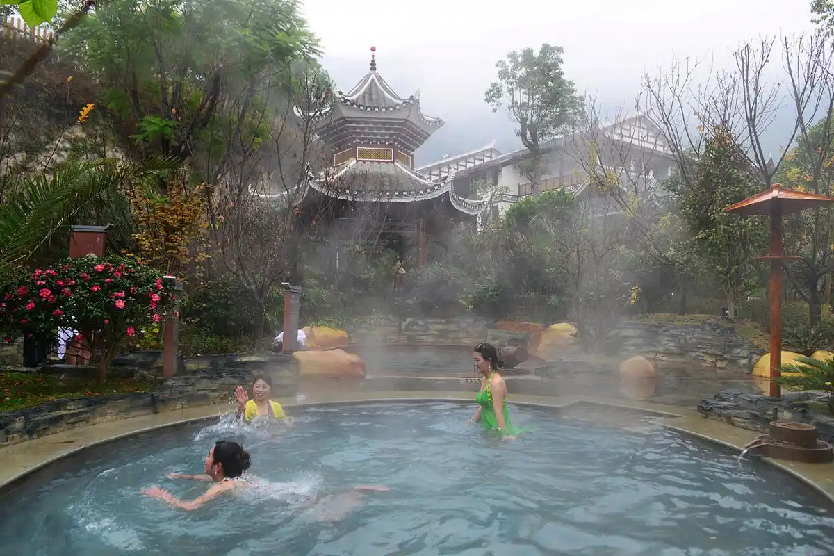 梵净山之神秘,石阡温泉之美妙都等你来探索!