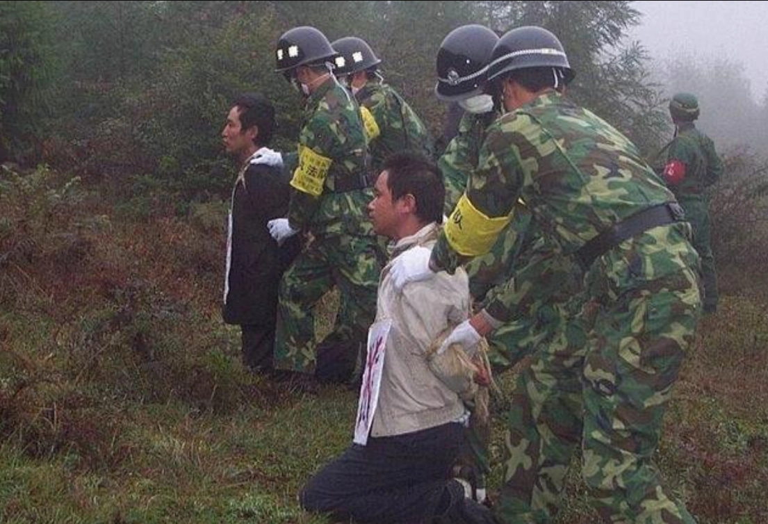 为什么死刑犯执行枪决的时候要跪着?老狱长透露实情