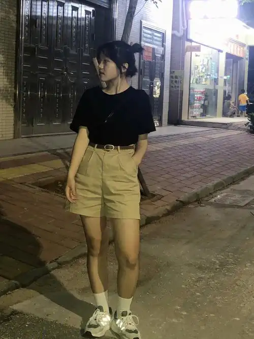 一米五五微胖小个子温柔女孩