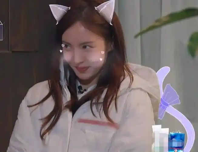 李斯丹妮质问跟金晨约会男嘉宾,不料对方一开口,四蛋捂脸秒破功_陈