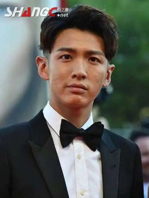 柯震东近照曝光 柯震东晒素颜照皮肤松弛令人唏嘘