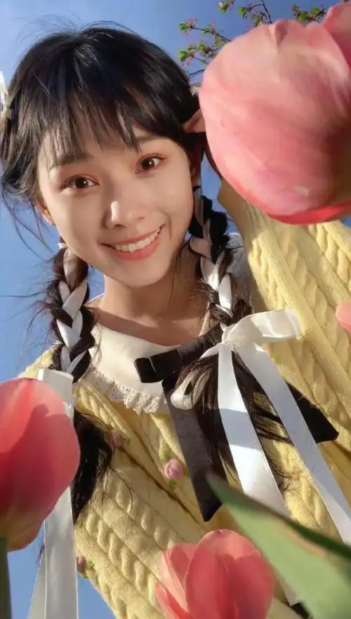 氧气女孩鲁照华治愈系微笑美颜暴击哪一张更让你心动