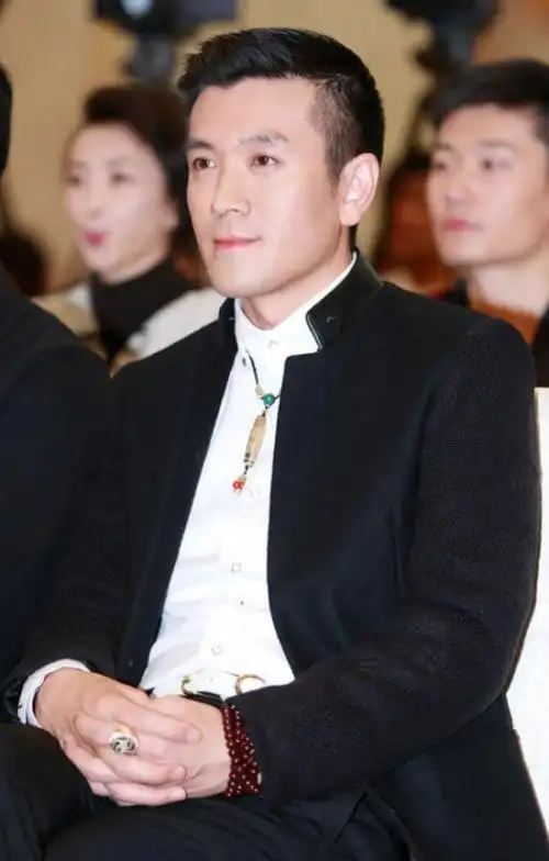 杨子家庭背景女星杀手杨子的暴富发家史