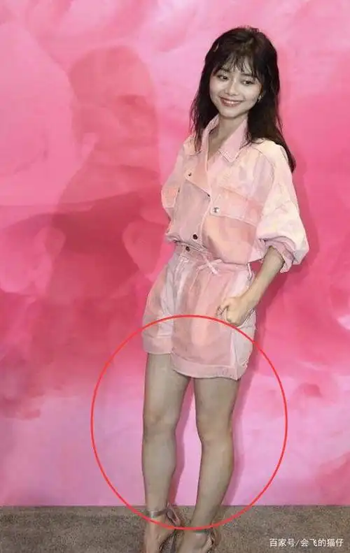 女明星的生图到底有多真实谭松韵拍大片被关美颜腿围引起热议