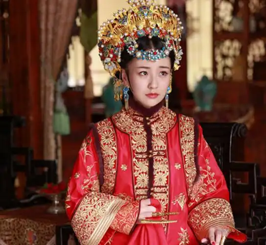 她是康熙爱女由皇太后抚养长大夫家也是重臣死因却让人意外