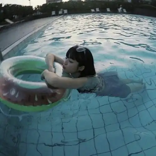 4月17日 22:35   关注  头像 自截 女生头像 评论 收藏