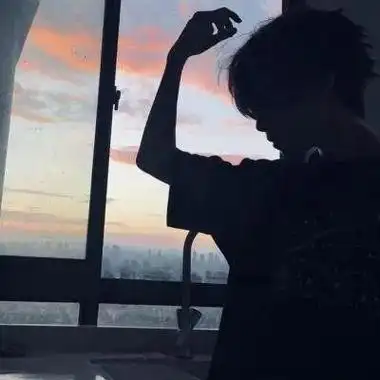 文艺气质高级感男生头像真人 最新版酷酷的好看男生帅气的头像_男生