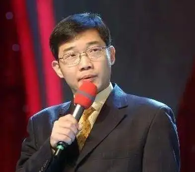 首届相声小品大赛赵卫国的作品《迟到》,为何没有带创新作品呢?